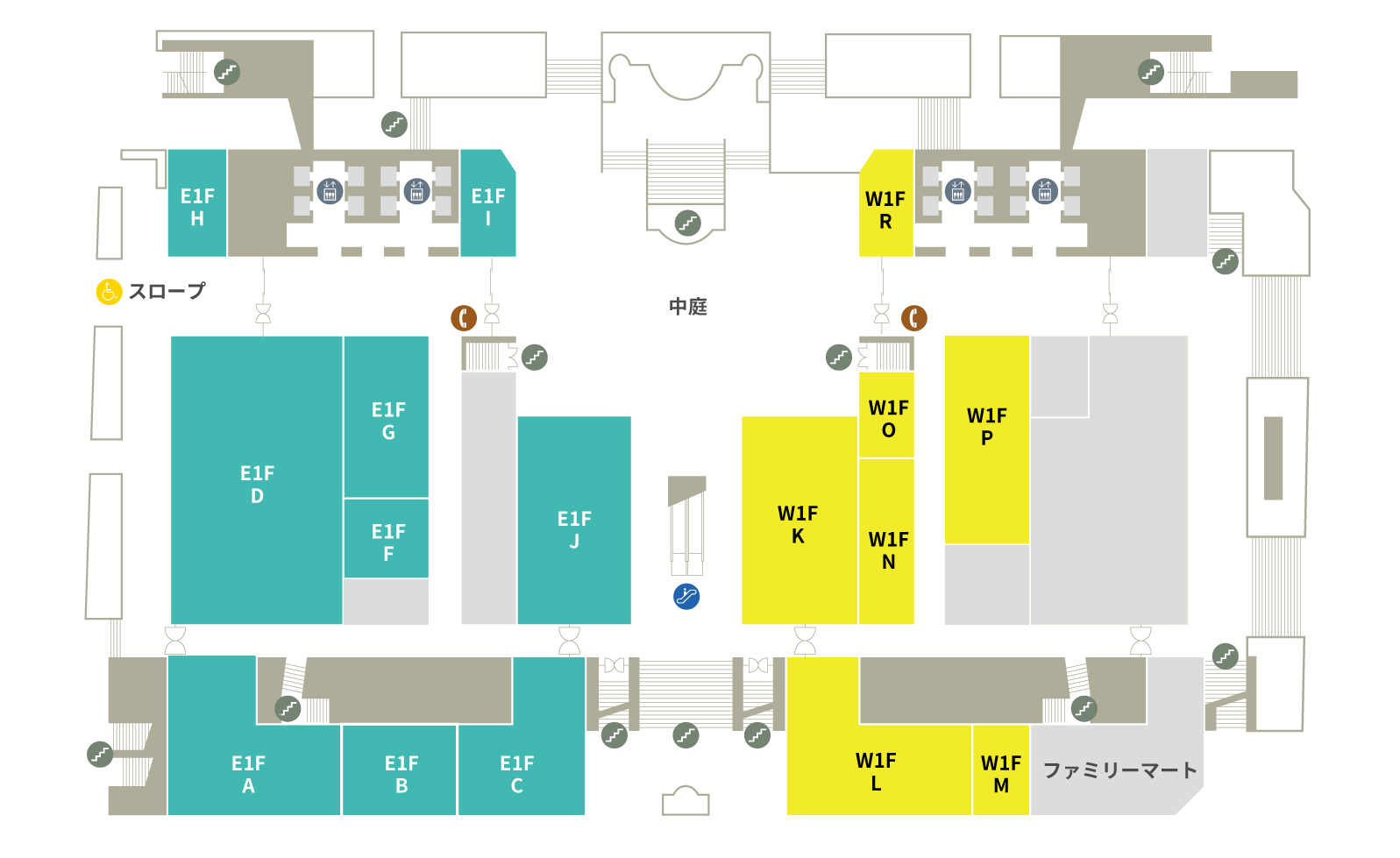 中庭ファミリーマートスロープ